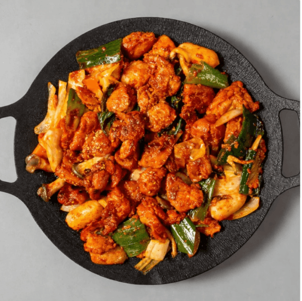 고깃집 왕건 매콤칼칼 닭갈비, 200g, 3개 (11,850원 / 무료배송)