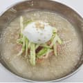 [네이버]동치미냉면+물냉면 면2kg+육수10봉 (9,900원/무료)