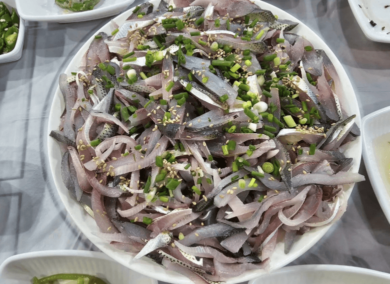 지마켓) 제철 급냉 전어 1kg 13-15미 9,860원 무배