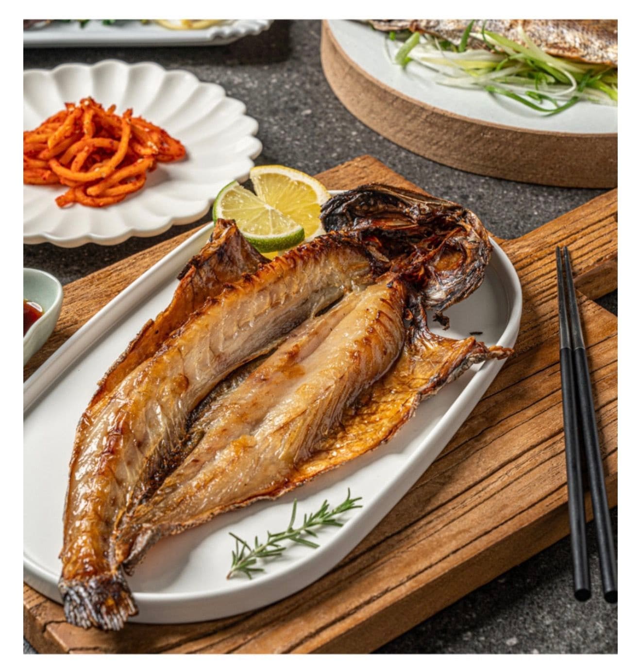 [롯데온]자연산 반건조 민어 5마리 (31cm 내외) 1.4kg (22,160원/무료) (무료배송)