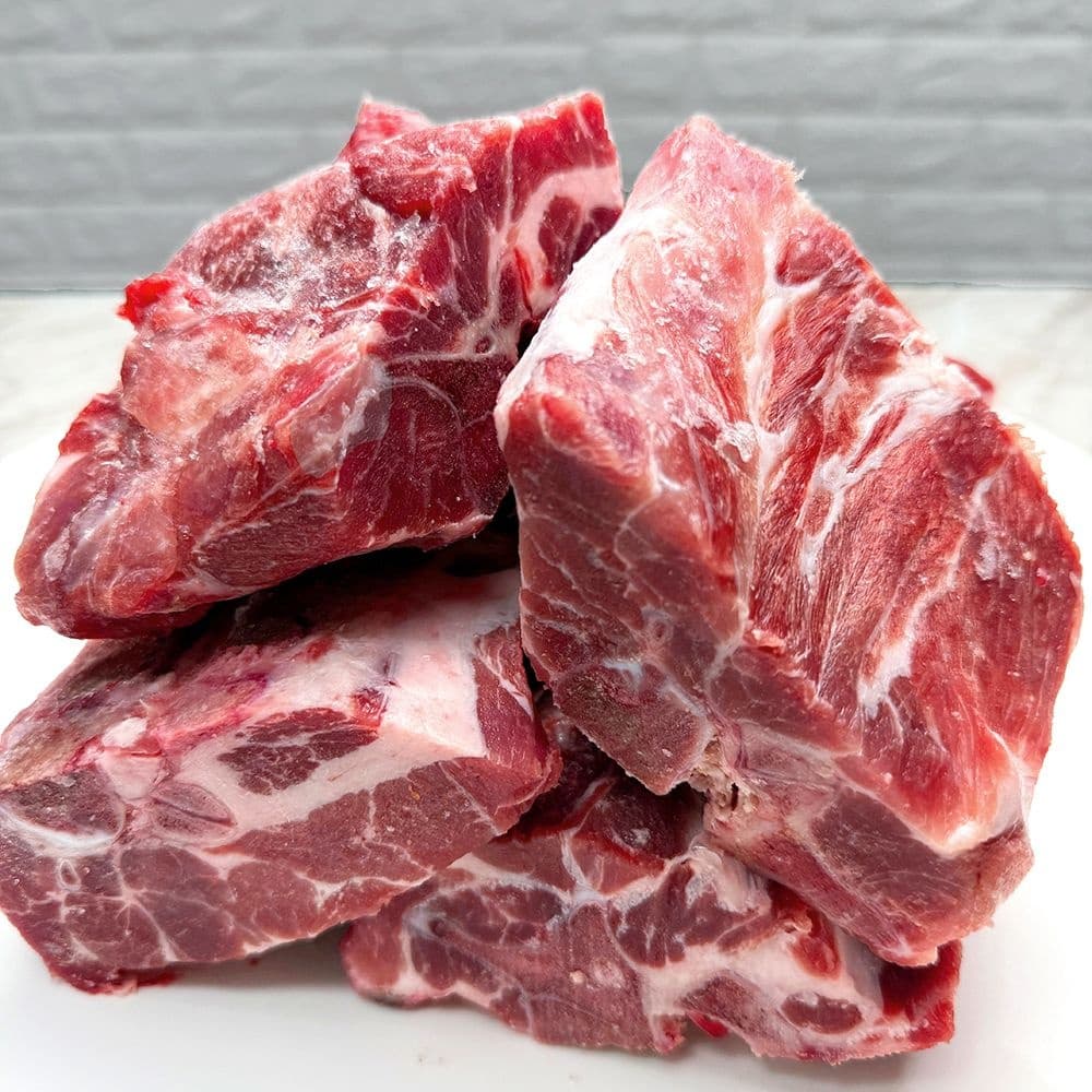 [롯데온] 감자탕용 돼지목뼈 미국산 1kg (8,930원/무료) (무료배송)