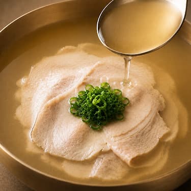 [카카오]제주 흑돼지 맑은곰탕 560g 4팩 (17,900원/무료)