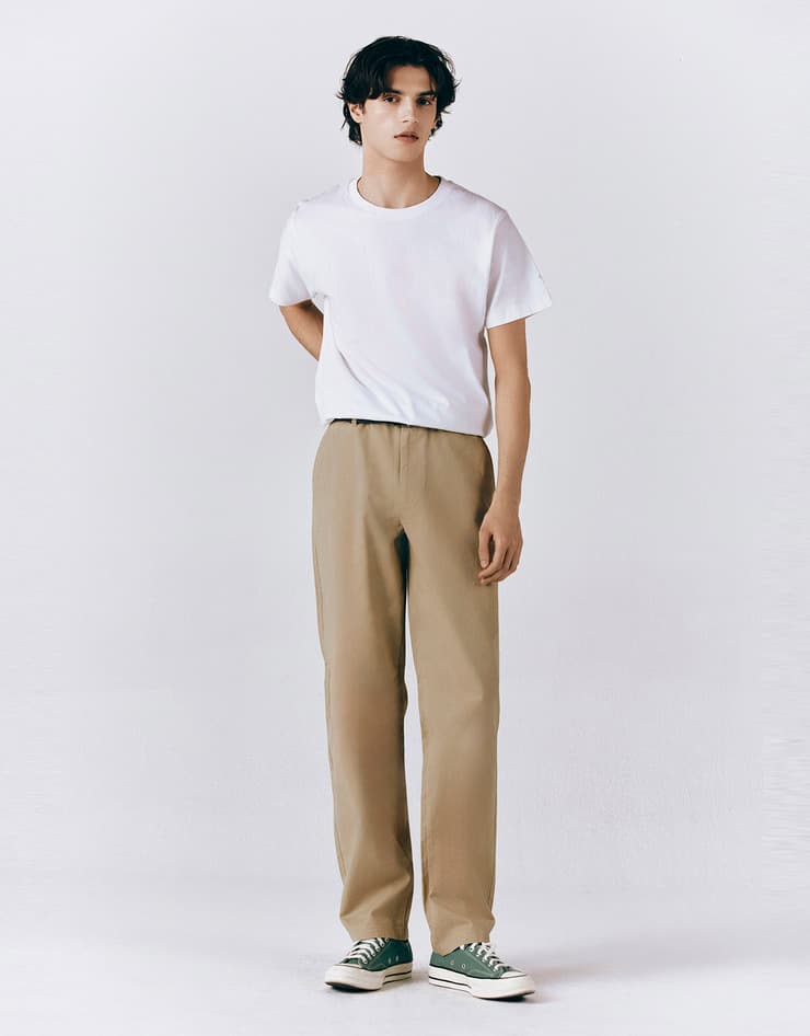 지오다노 테이퍼드 치노팬츠 (19,000원 / 무료배송)