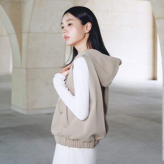 [CJ온스타일] 26FW 셔링 후드베스트 (71,910원 / 남음)