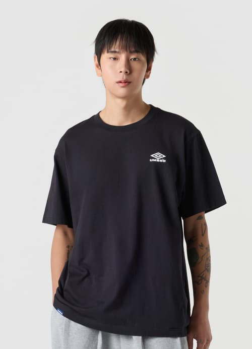 [무신사] 엄브로 2팩 반팔티셔츠 35850원 (35,850원 / 무료배송)