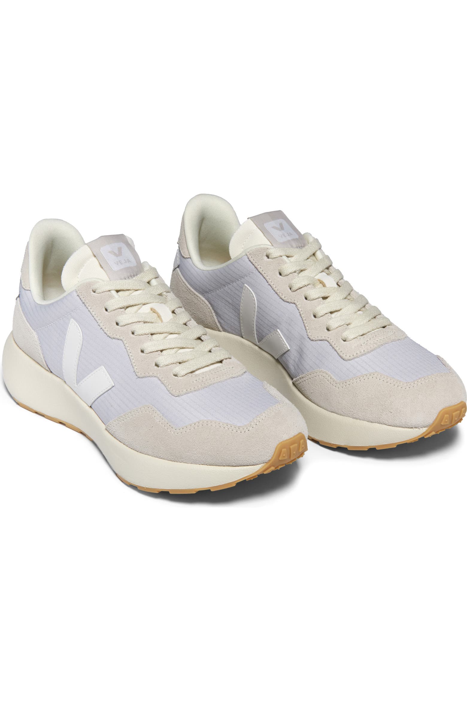 Nordstrom Rack) Veja Paulistana Ripstop Pierre Sneaker $180 -> $59.98 (사이즈 7 & 10)